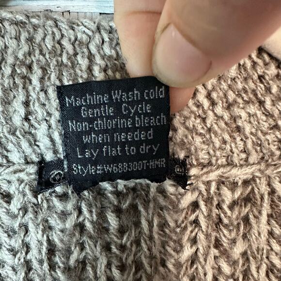 Cally women’s cardigan, one button snap closure, coastal grandma fall cozycore - Picture 6 of 9